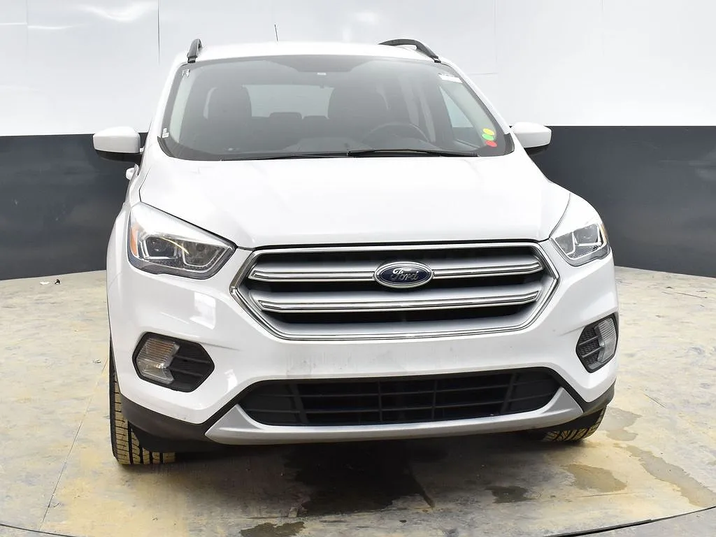 2019 Ford Escape SEL image 1