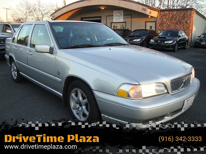 2000 Volvo S70