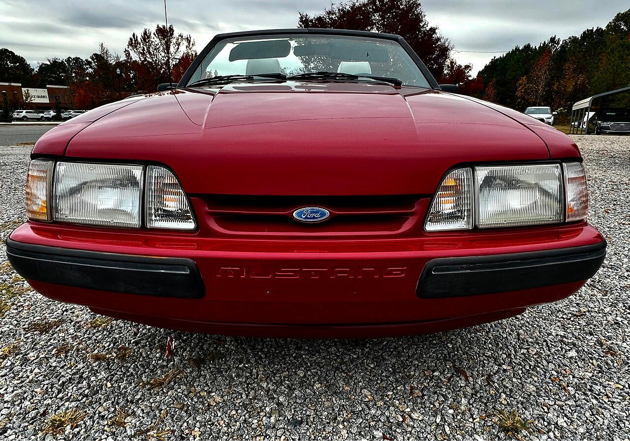 1988 Ford Mustang LX image 20