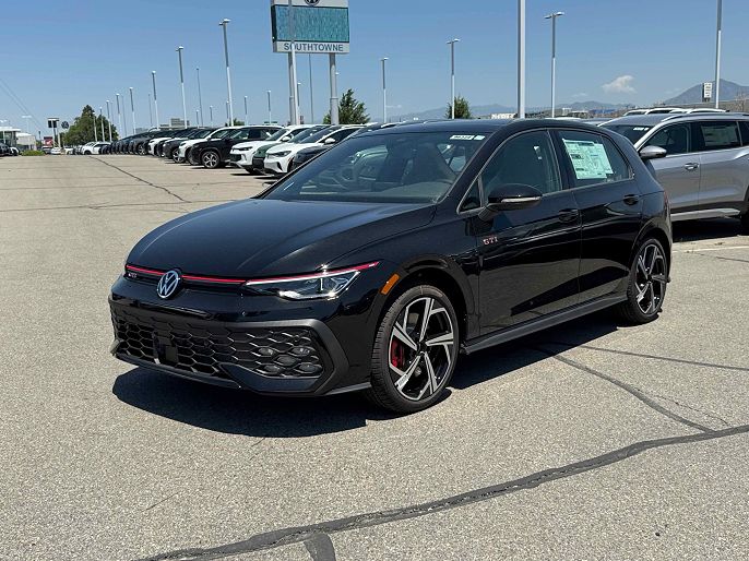 2025 Volkswagen Golf