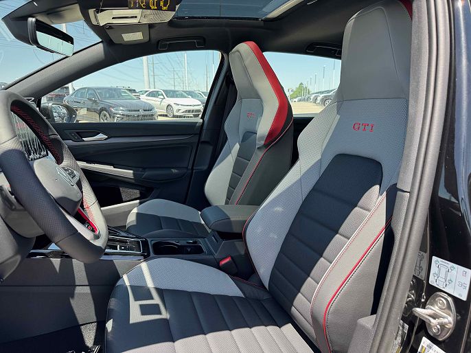 2025 Volkswagen Golf