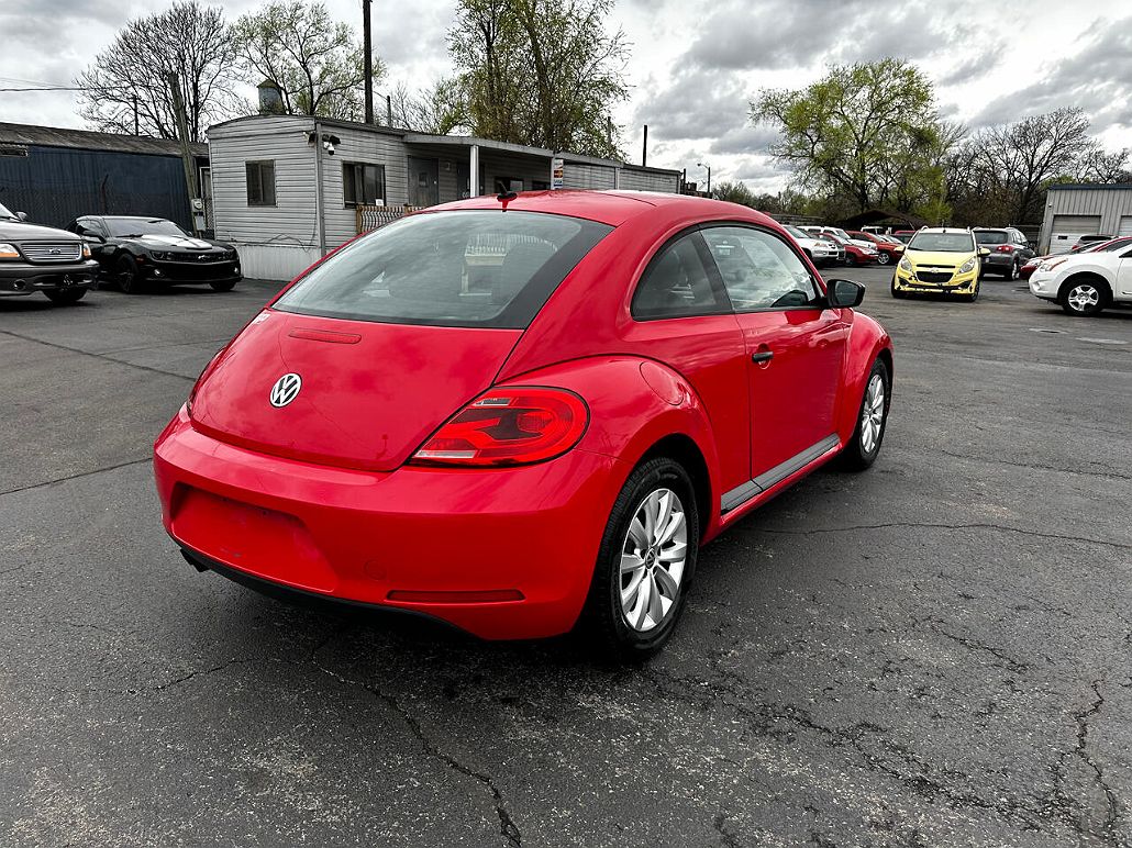 2014 Volkswagen Beetle Entry image 5
