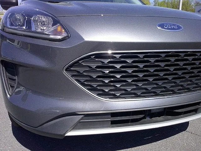 2022 Ford Escape SE image 4