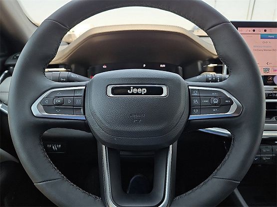 2024 Jeep Compass Limited photo 11