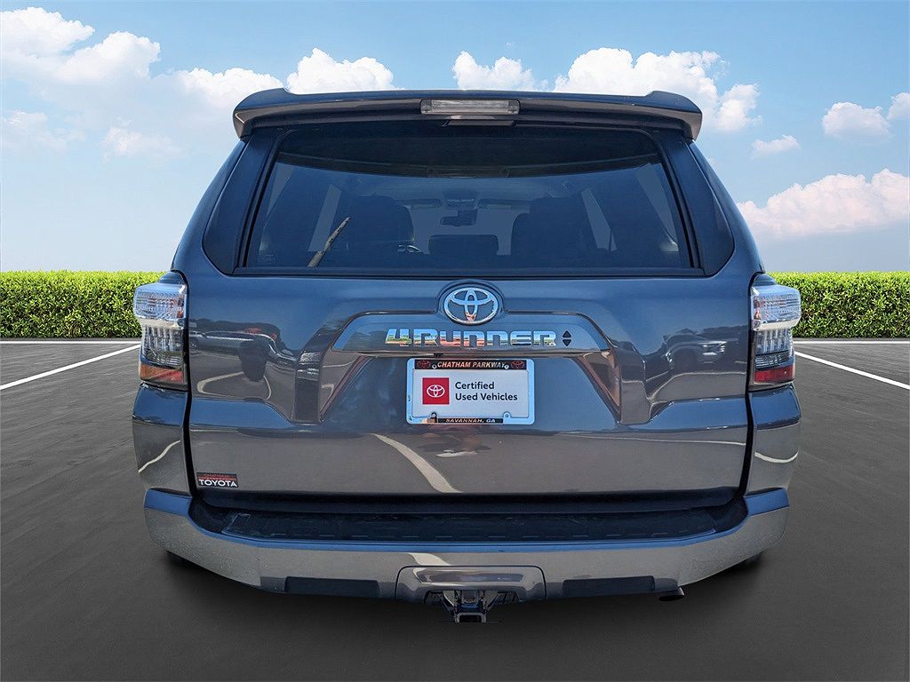 2023 Toyota 4Runner SR5 image 3
