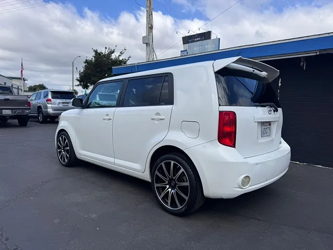 2008 Scion xB