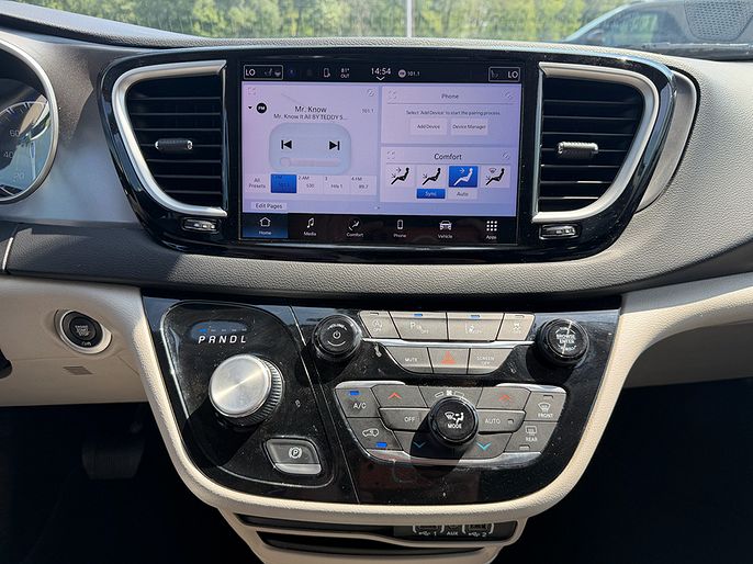 2023 Chrysler Pacifica