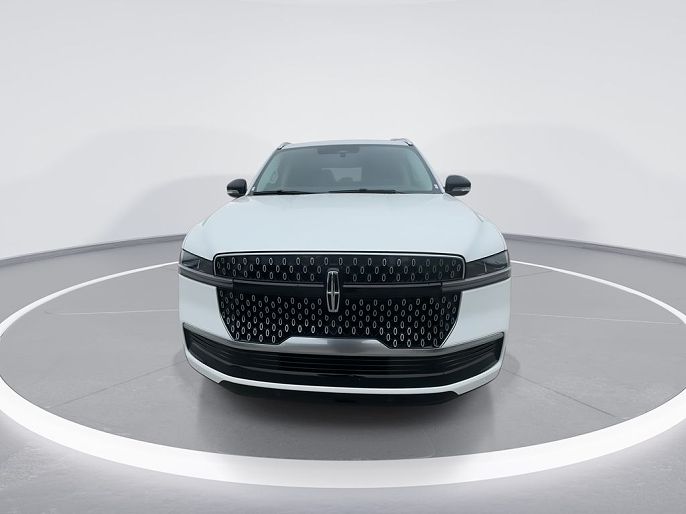 2025 Lincoln Navigator L