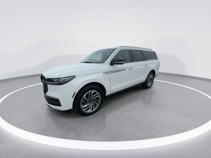 2025 Lincoln Navigator L