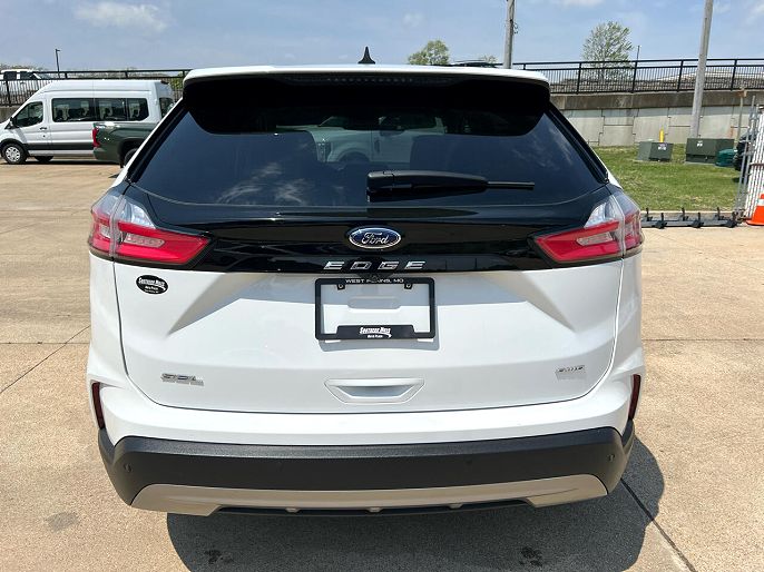 2022 Ford Edge