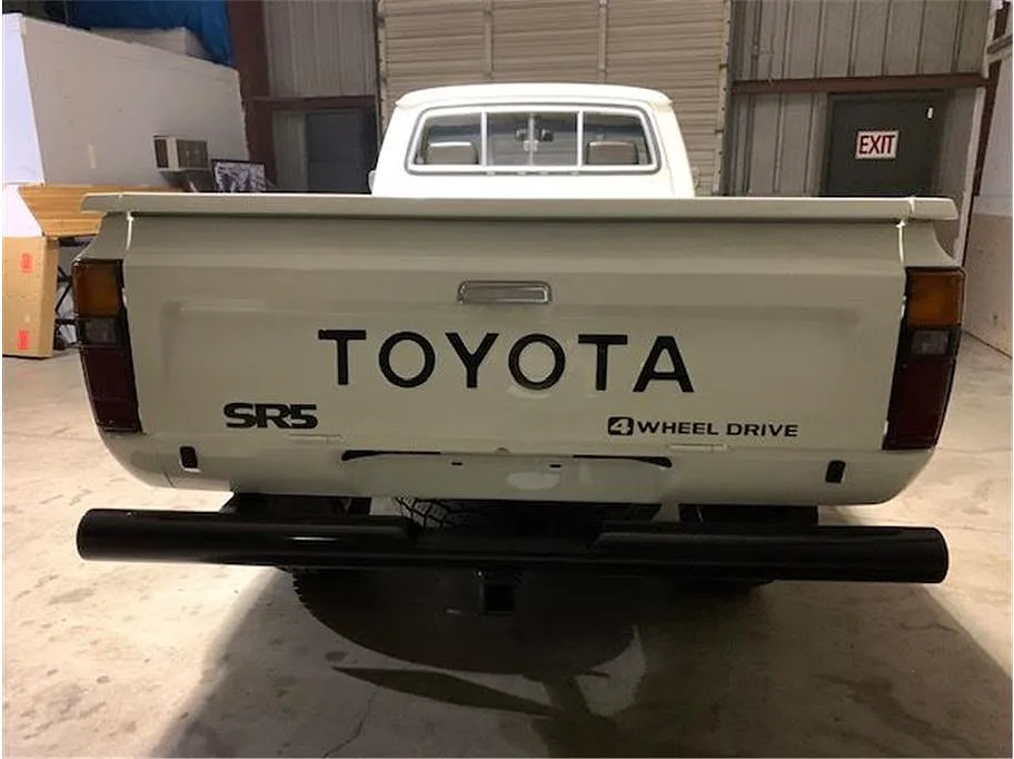 1982 Toyota Pickup null image 5