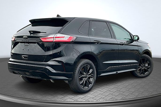 2023 Ford Edge