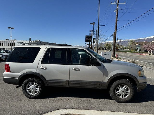 2006 Ford Expedition XLT image 2