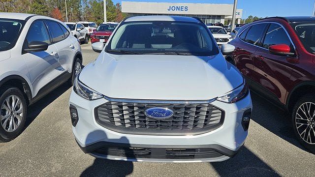2025 Ford Escape