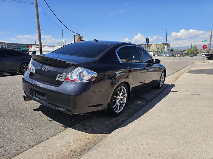 2010 Infiniti G37