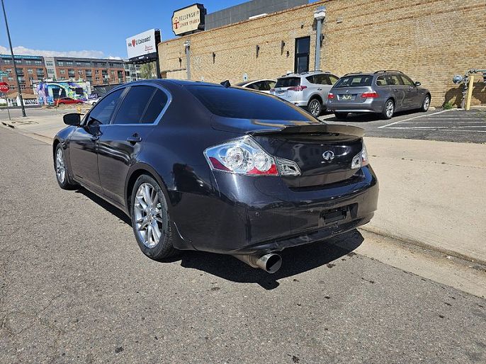 2010 Infiniti G37
