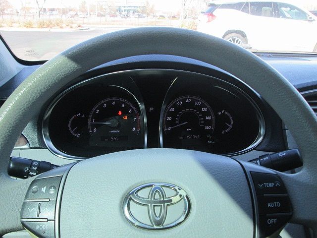 2012 Toyota Avalon Base image 5