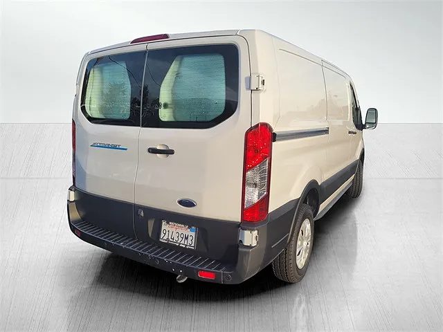 2022 Ford E-Transit null image 4