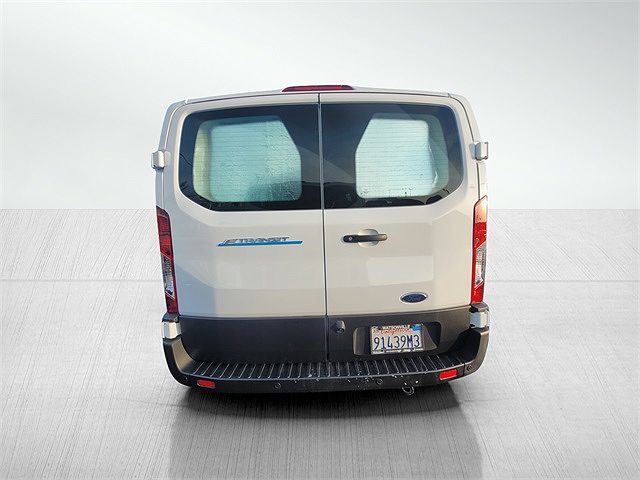 2022 Ford E-Transit null image 5