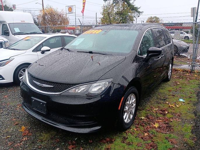 2021 Chrysler Voyager