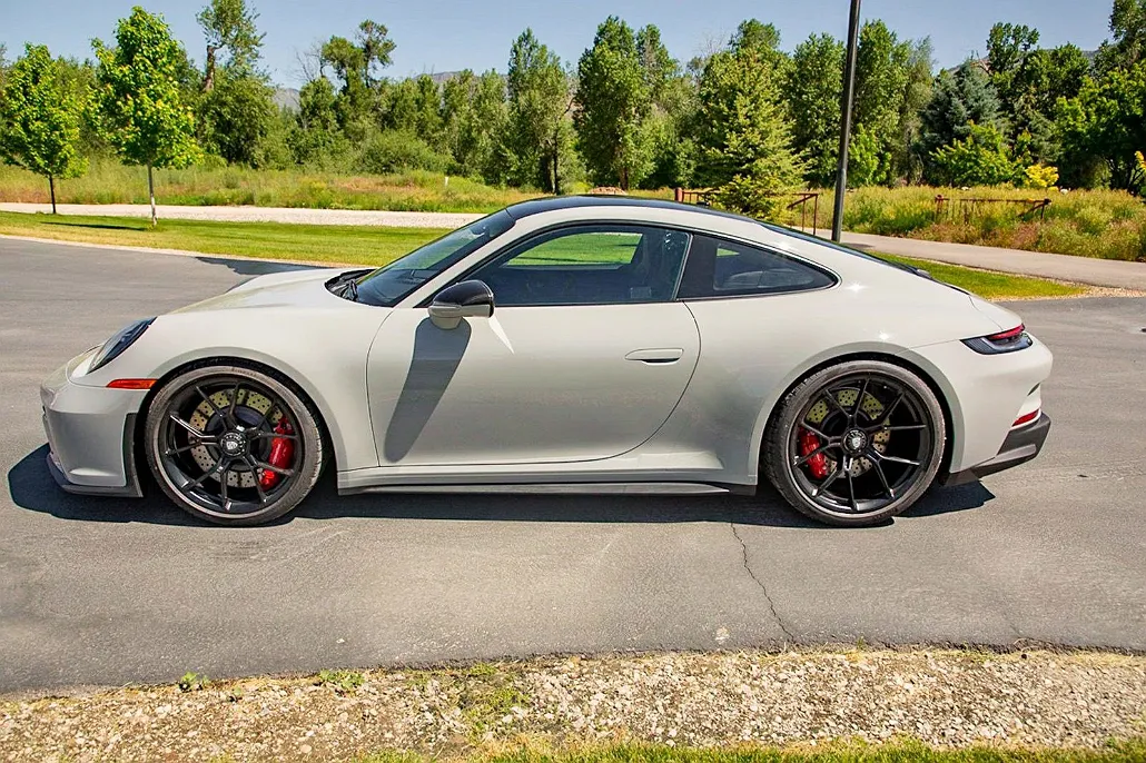 2022 Porsche 911 GT3 image 1