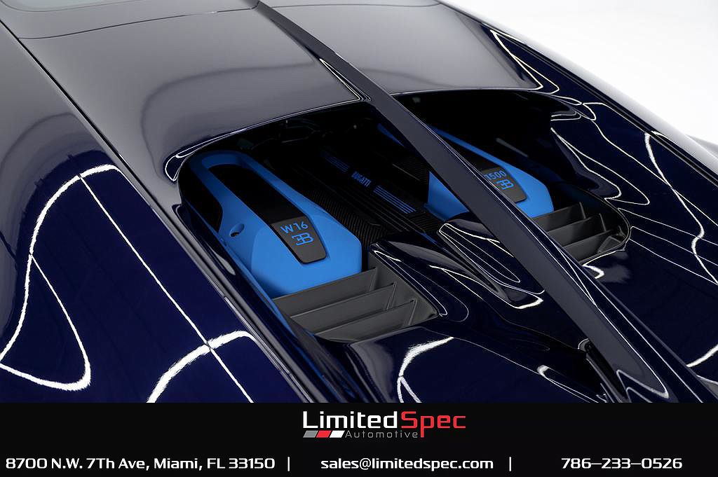 2021 Bugatti Chiron null image 51