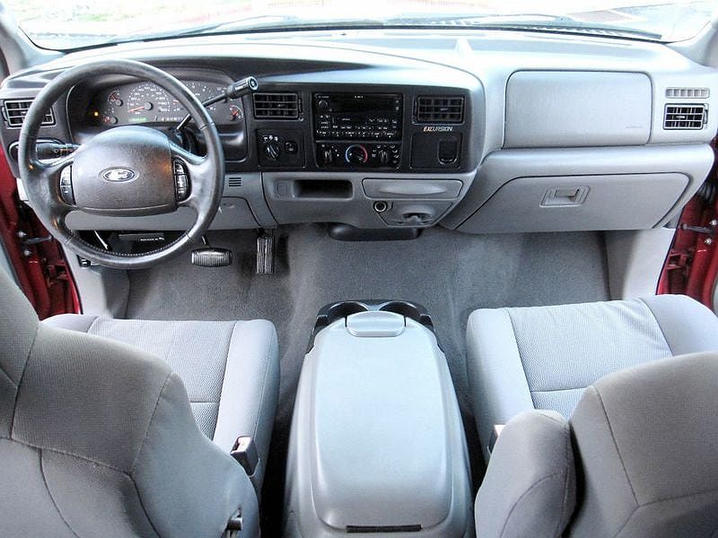 2005 Ford Excursion XLT image 20