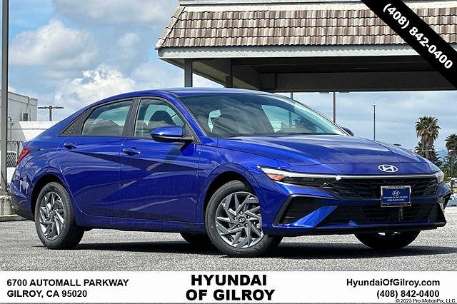 2024 Hyundai Elantra Blue image 0