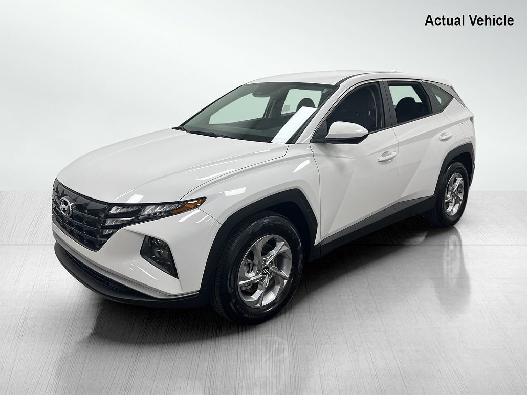 2024 Hyundai Tucson SE image 2
