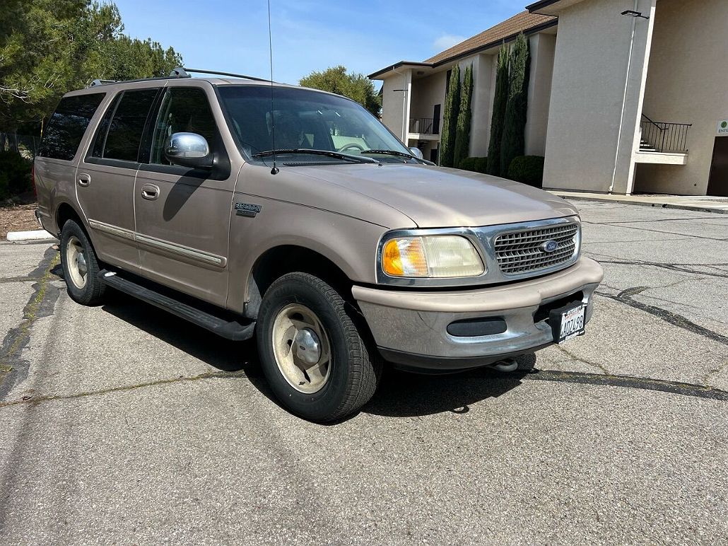 1998 Ford Expedition XLT image 2