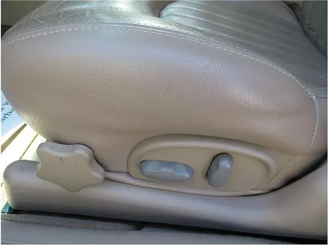 2000 Pontiac Bonneville