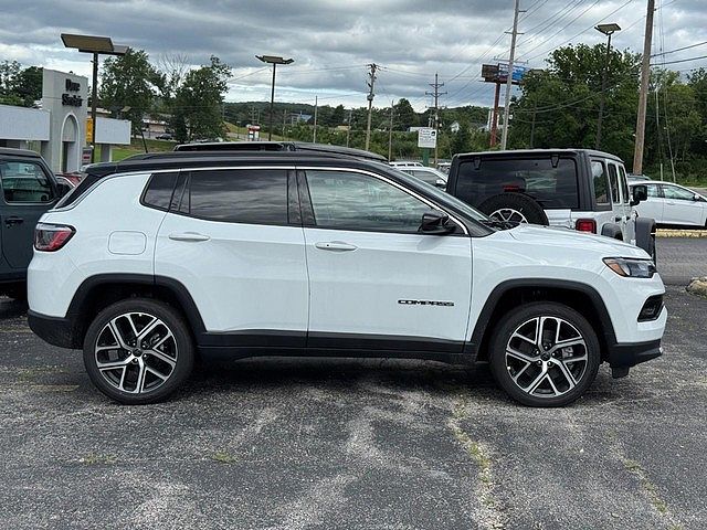 2025 Jeep Compass