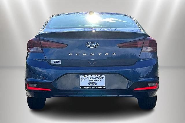 2020 Hyundai Elantra SEL image 3