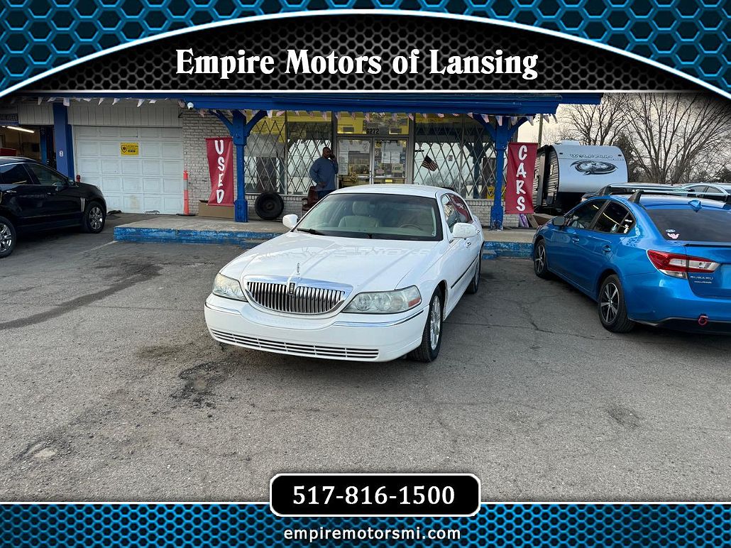 2009 Lincoln Town Car Signature Limited image 0