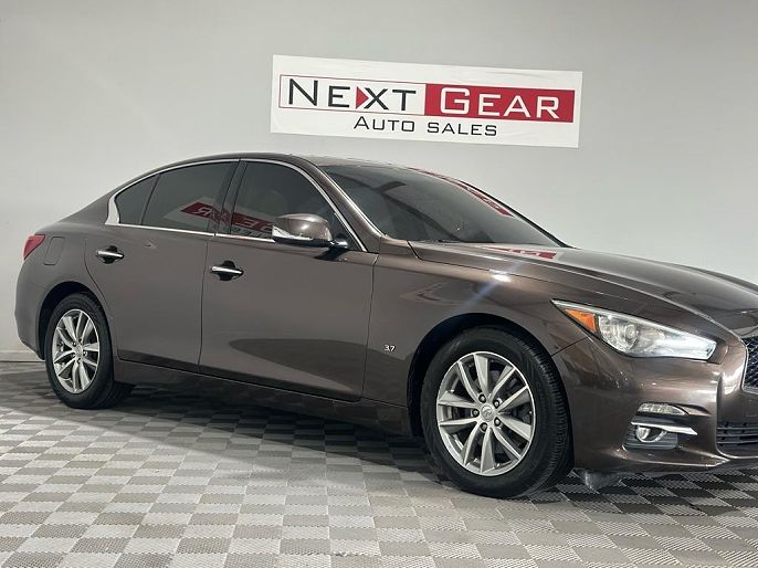 2015 Infiniti Q50