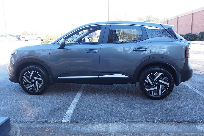 2025 Nissan Kicks