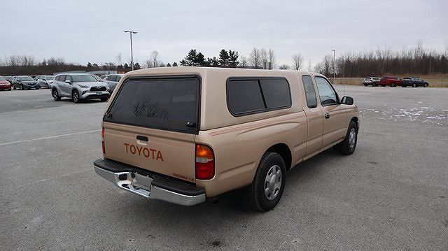 1996 Toyota Tacoma Base image 3