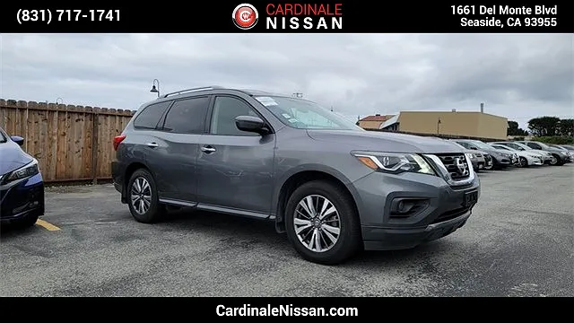 2018 Nissan Pathfinder SV image 0