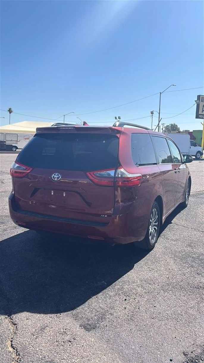 2020 Toyota Sienna