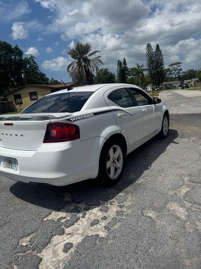 2013 Dodge Avenger