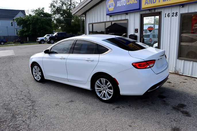 2015 Chrysler 200