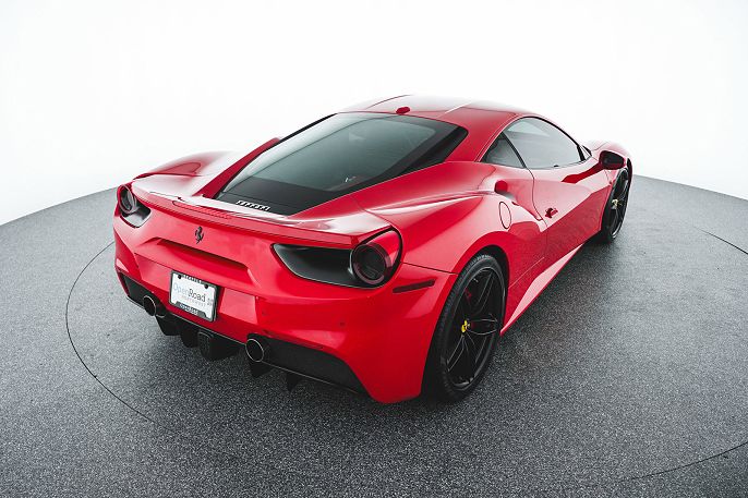 2016 Ferrari 488