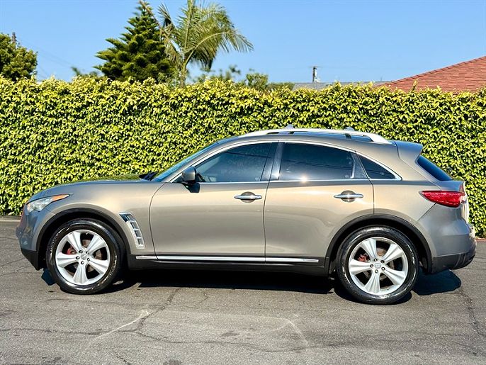 2011 Infiniti FX35