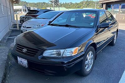 1999 Toyota Camry LE image 4