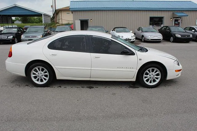2000 Chrysler 300M