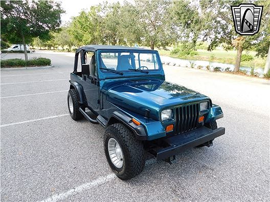 1995 Jeep Wrangler S image 5