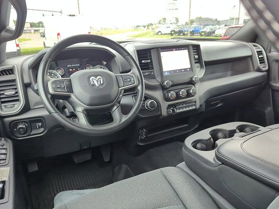 2024 Ram 2500 Tradesman photo 9