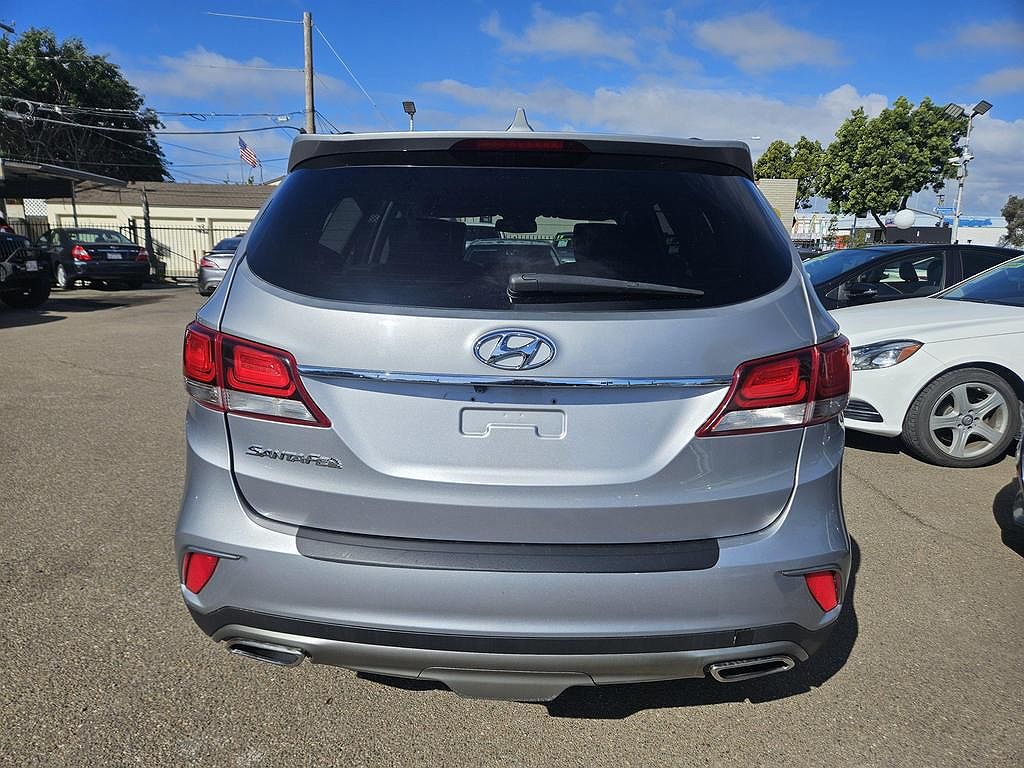 2017 Hyundai Santa Fe Limited Edition image 4