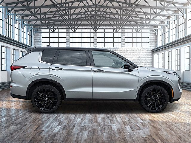 2023 Mitsubishi Outlander