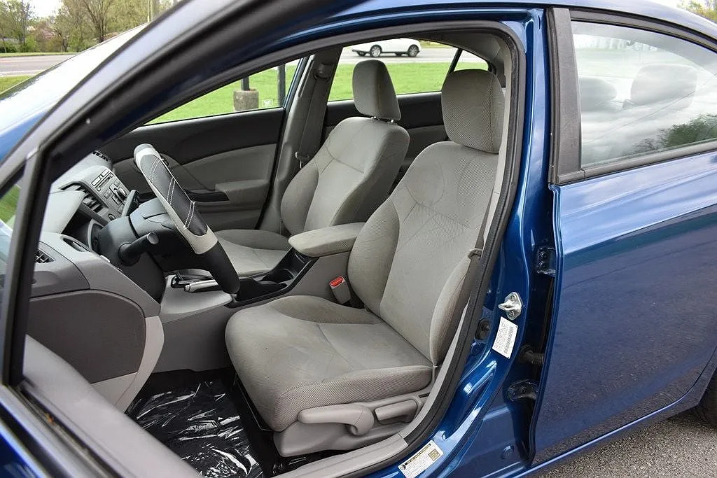 2012 Honda Civic LX image 3